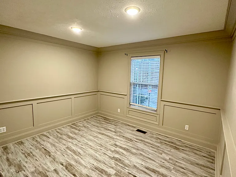 721 N Dixie Ave #B — Photo 5