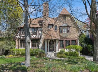 1527 Sheridan Rd, Highland Park, IL 60035