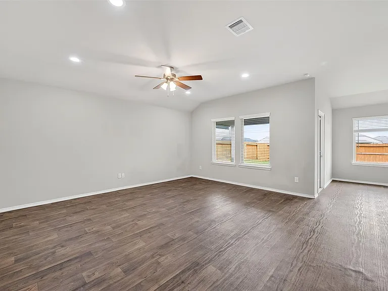 20926 Belmont Village Way — Photo 34