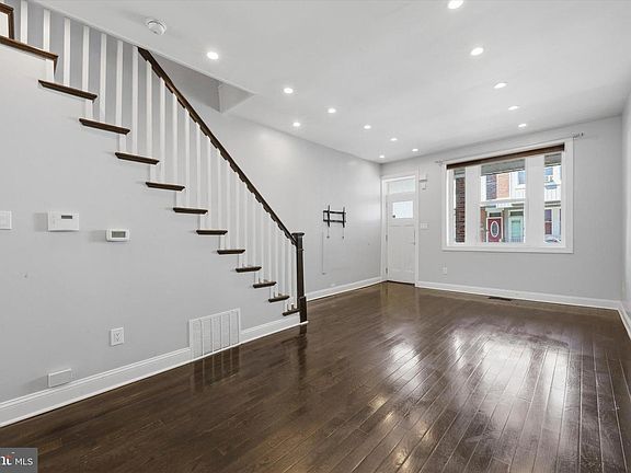 4th image of 308 Roseberry St