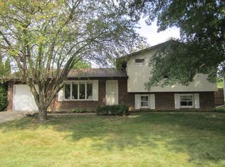 406 Windsor Dr, Ottawa, IL 61350