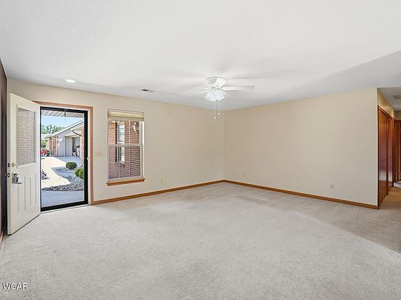 5th image of 3848 Yale Ave