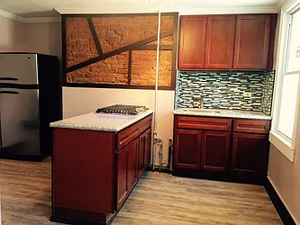 Rented by Tran Real Estate Inc.