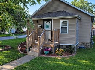 403 E Locust St, Chatham, IL 62629