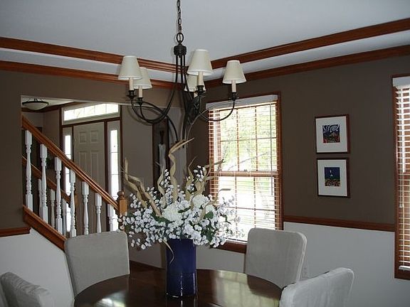 3rd image of 4757 Riverwood Dr