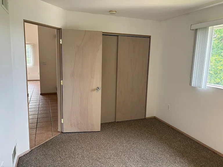 225 Tasso St — Photo 7