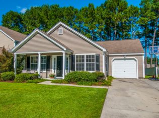1132 Peninsula Cove Dr, Charleston, SC 29492