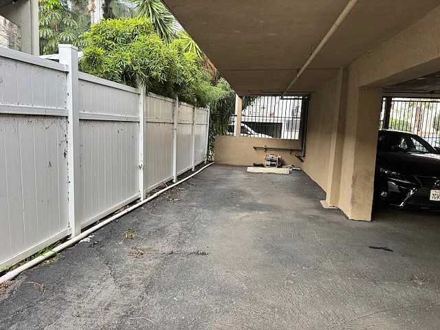 4238 Mary Ellen Ave — Photo 6