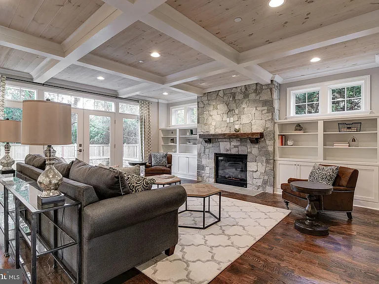 5700 Tanglewood Dr — Photo 10