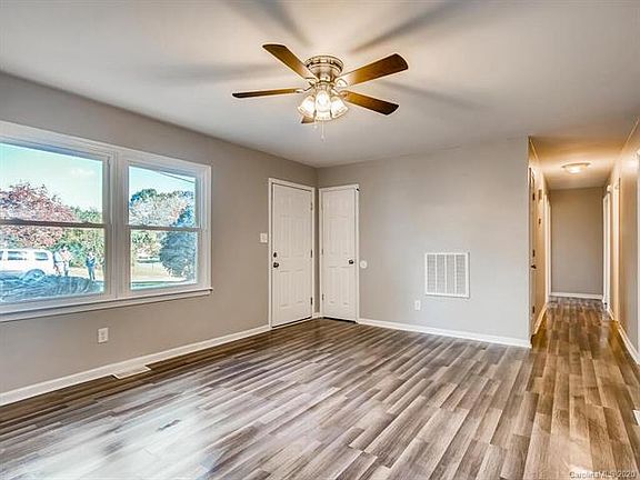 5th image of 3509 Belfast Dr #29