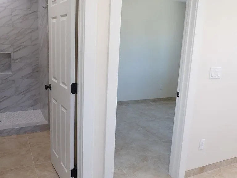 1108 W Hickory Ave #A — Photo 15