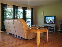 3rd image of 8276 Linton Ln