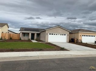 316 Darling Point Dr, Bakersfield, CA 93307