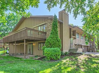 2616 Aspen Ct, White Bear Lake, MN 55110