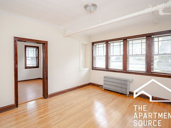 2nd image of 1943 Wesley Ave APT 201