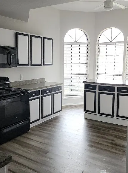 8918 Greentree Dr — Photo 24