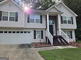 3975 Crestwater Ln, Snellville, GA 30039