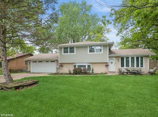 10140 S 86th Ave, Palos Hills, IL 60465