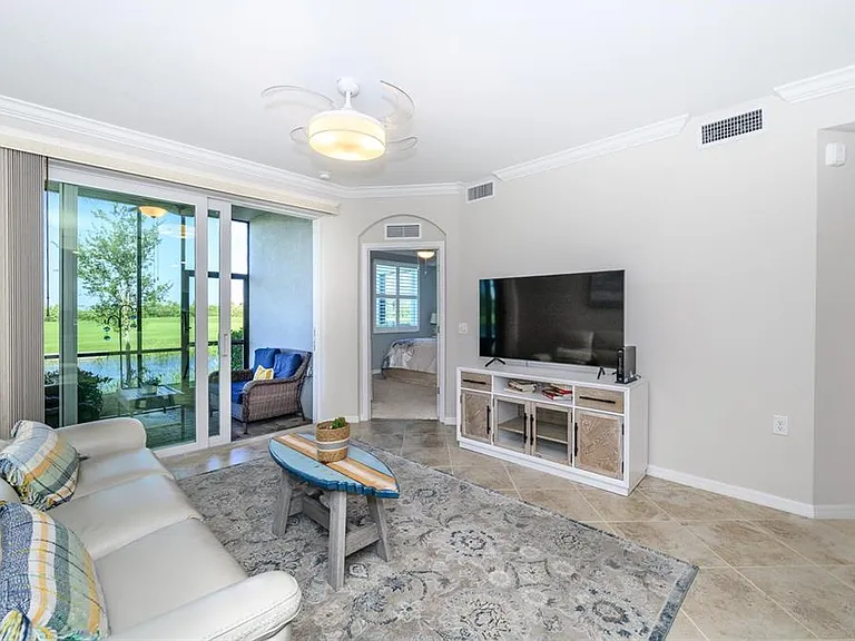 14061 Heritage Landing Blvd #411 — Photo 9