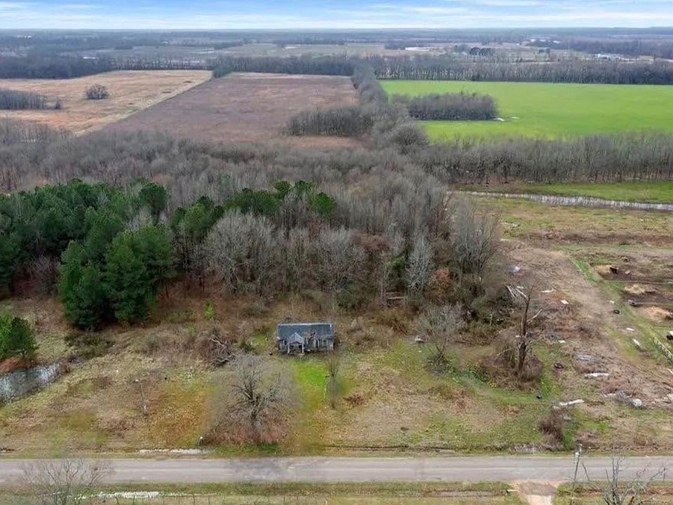 1st image of 528 Harris Rd