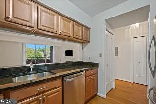 5800 Nicholson Ln #1 — Photo 8