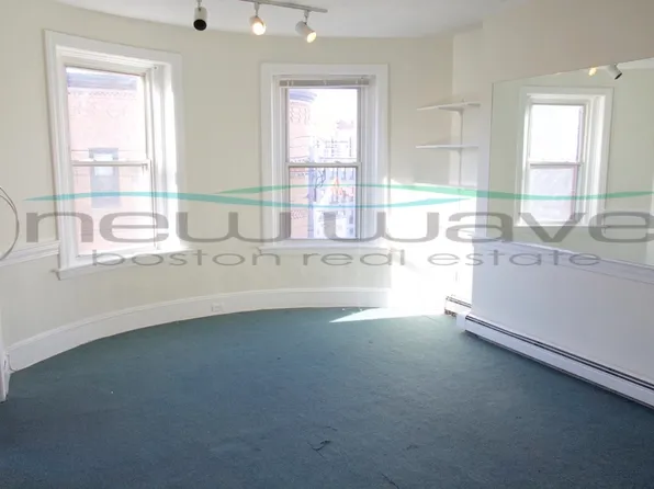 6 Wait St, Roxbury Crossing, MA