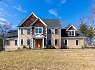 6 Ammidon Rd, Mendon, MA 01756