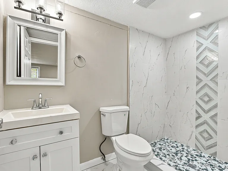 5822 Tampico Rd #B — Photo 16
