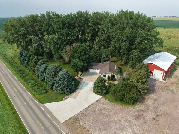 4051 Kingbird Ave, Hospers, IA 51238