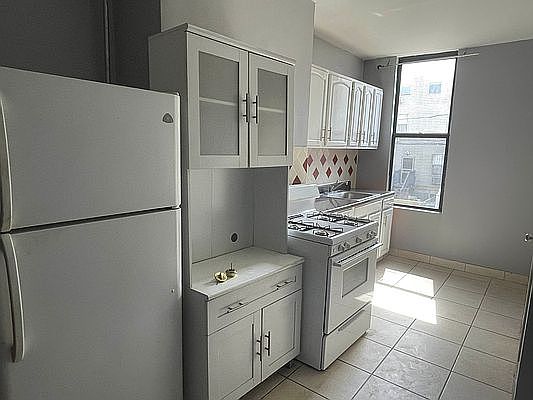 1st image of 180 Sumpter St APT 2L