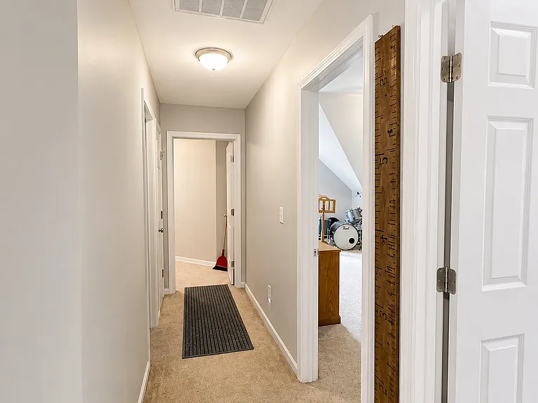 481 Highgrove Dr — Photo 21