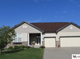 10814 S 111th St, Papillion, NE 68046
