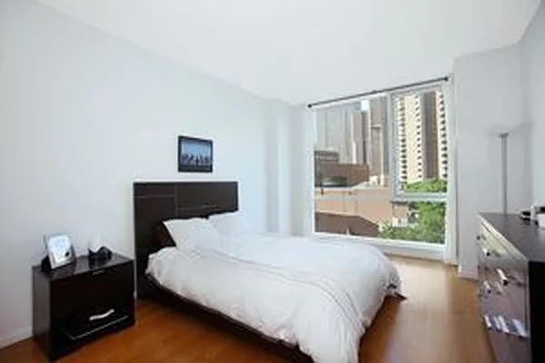 Rented by Douglas Elliman | media 31