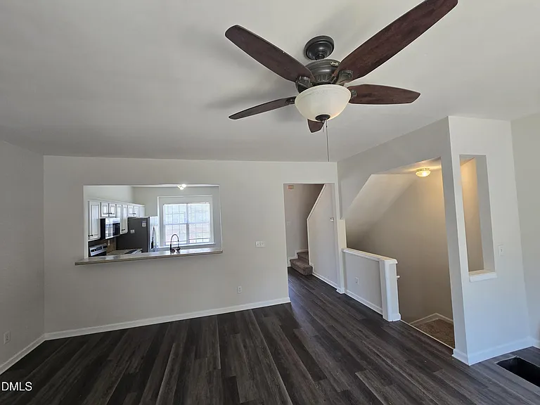 802 Sutter Gate Ln — Photo 7
