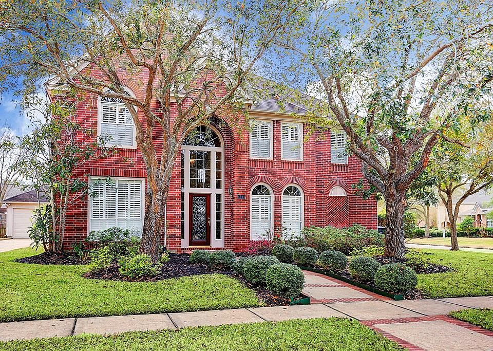 1st image of 4211 Clearwater Ct