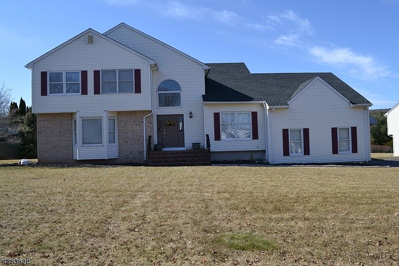 3 Sara Ln, Succasunna, NJ 07876 Zillow