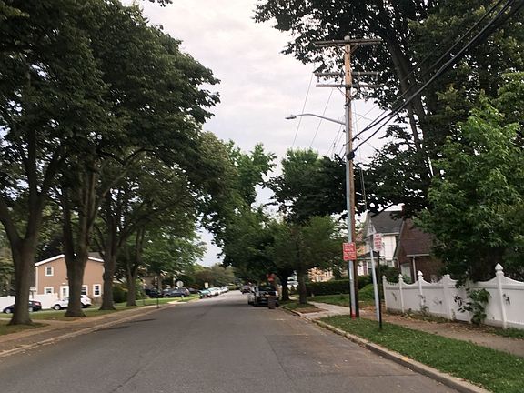 4th image of 69 East St