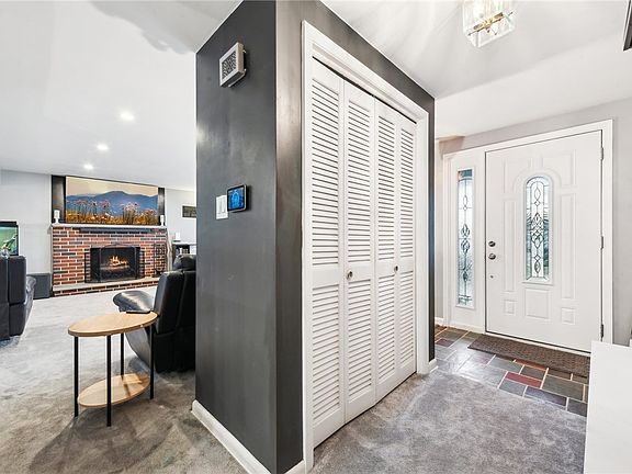 3rd image of 101 Virginia Dr