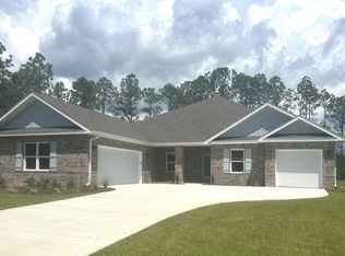 1023 Coastal Breeze Dr, Freeport, FL 32439