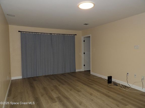 5th image of 1683 Avery Rd NE