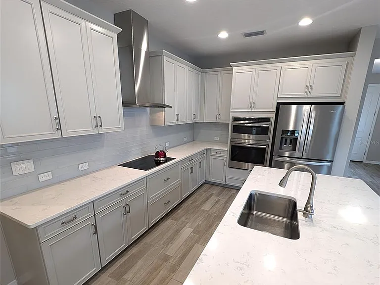 8545 Cache Dr — Photo 9