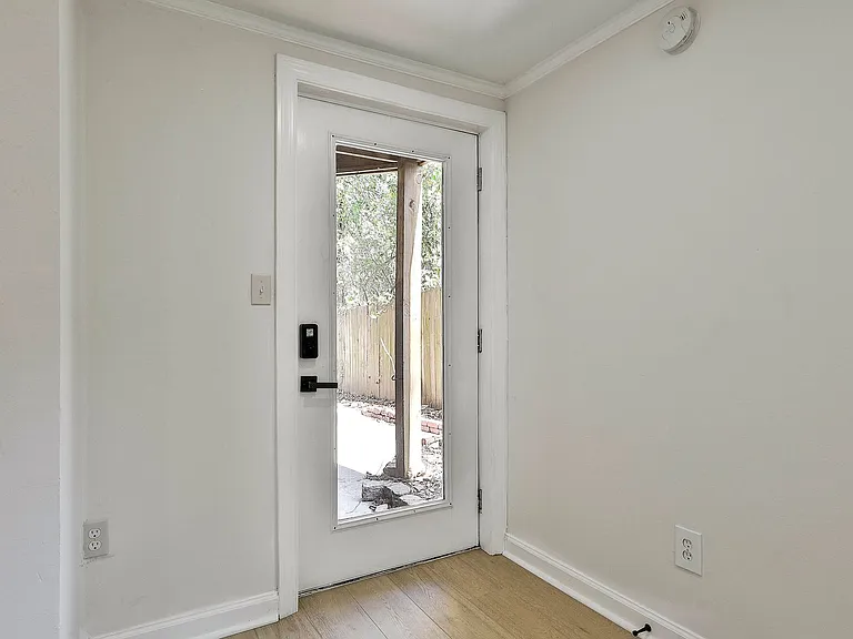 685 Argonne Ave NE #14 — Photo 4