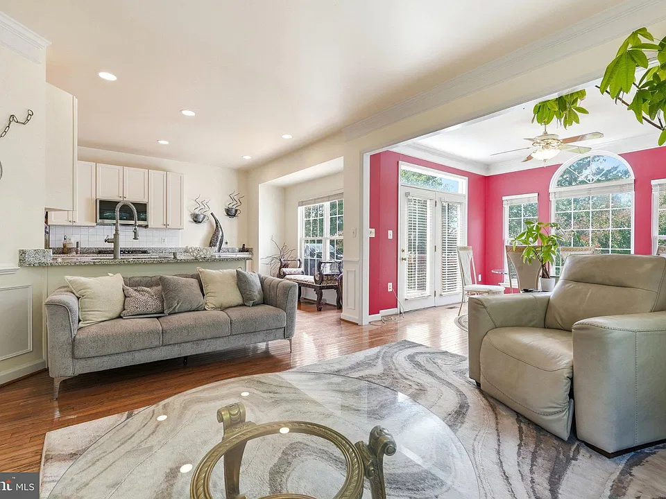 6318 Franconia Commons Dr