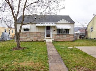 2212 Monroe Ave, Saint Albans, WV 25177