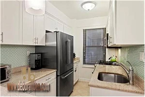 Sold by Deborah Bee RE | media 12