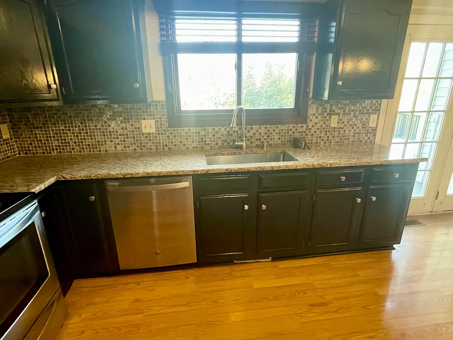 4 bed, 2.5 bath, 2438 sqft, $2,850 — Photo 3