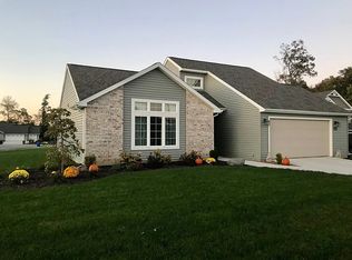 4432 Palace Ln, Fort Wayne, IN 46808