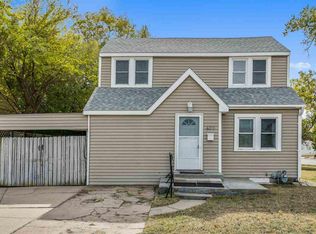429 W 15th Ave, Hutchinson, KS 67501
