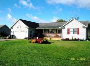5322 Tuckaho Dr, Andover, OH 44003