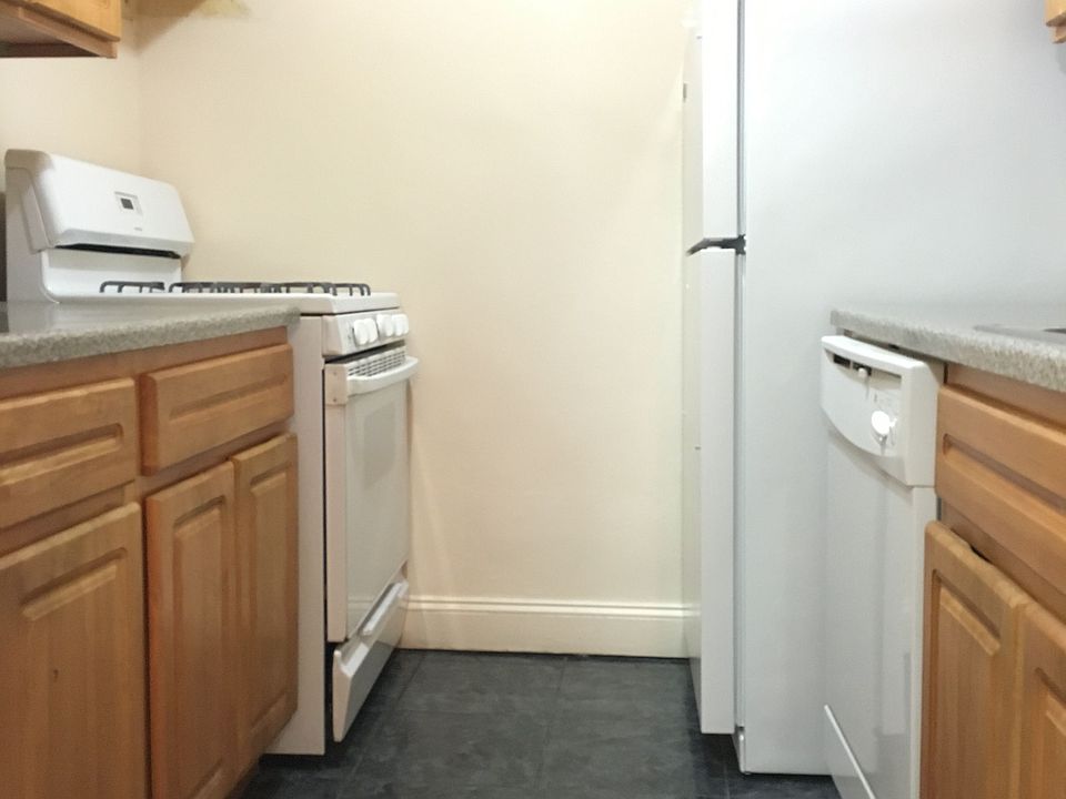 1st image of 8645 Saint James Ave APT 4T
